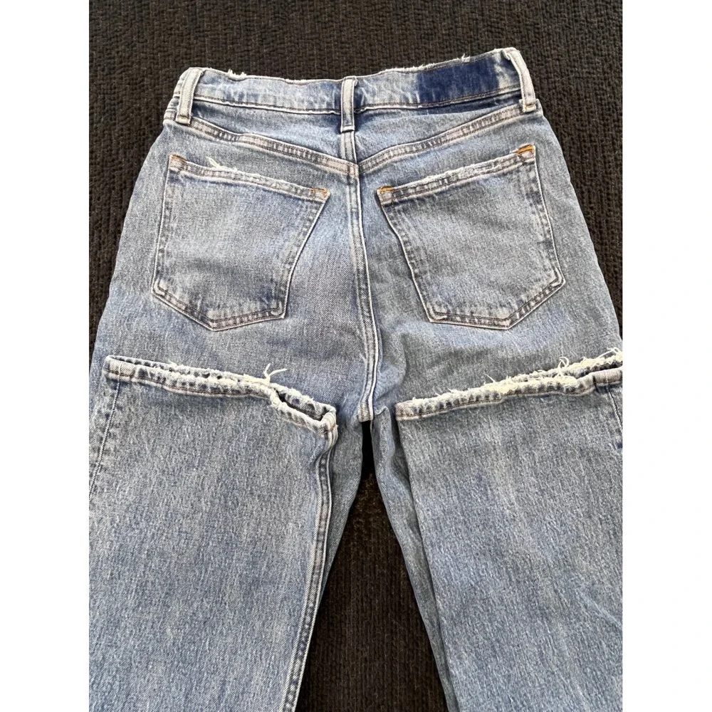 Abercrombie & Fitch 90s Relaxed Jean High Rise Light Wash Distressed 26 2R